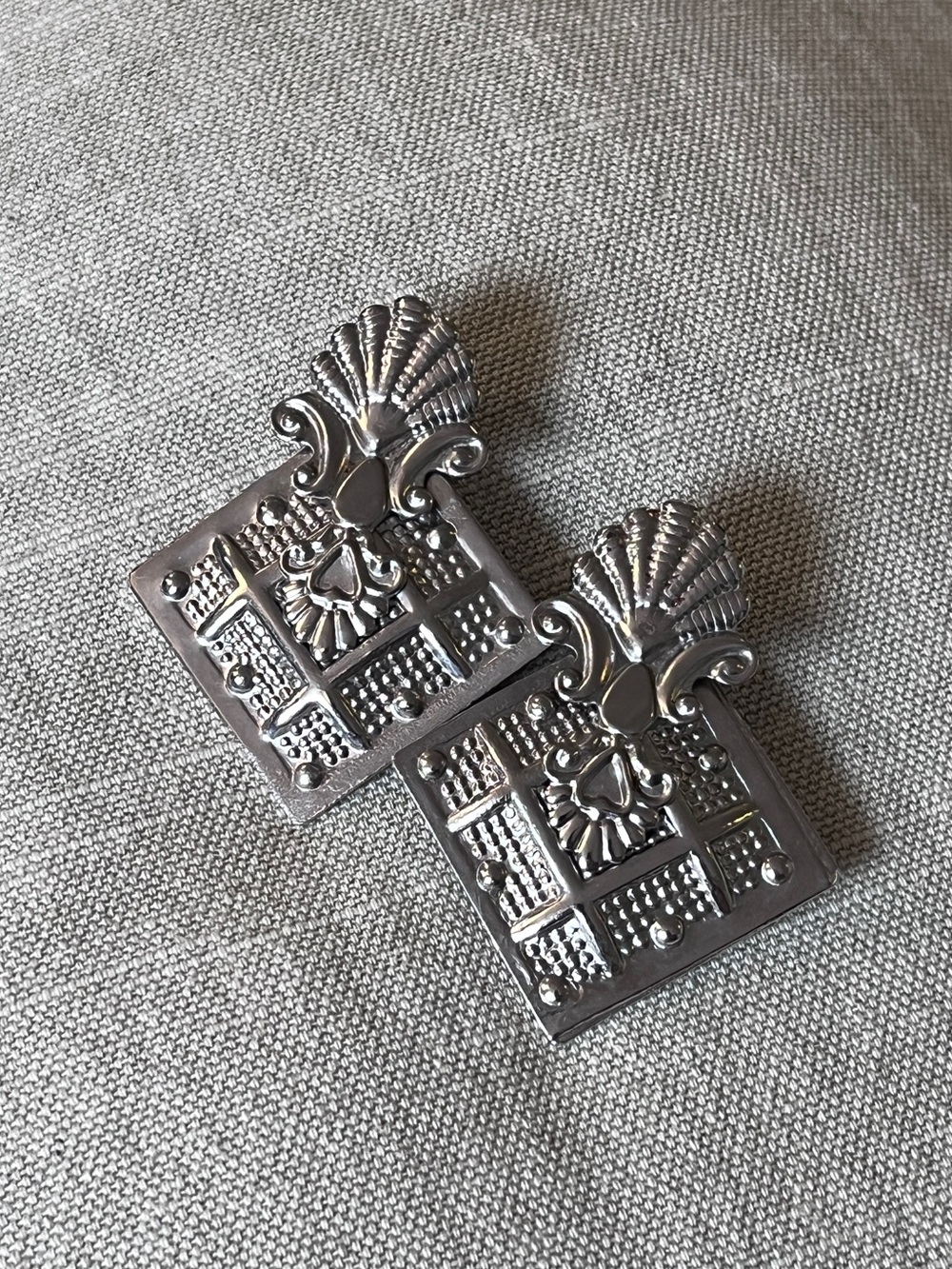 Vintage chunky earrings